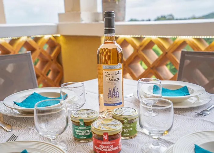 L'esquinade - J4236 By Interhome Saint-Raphaël