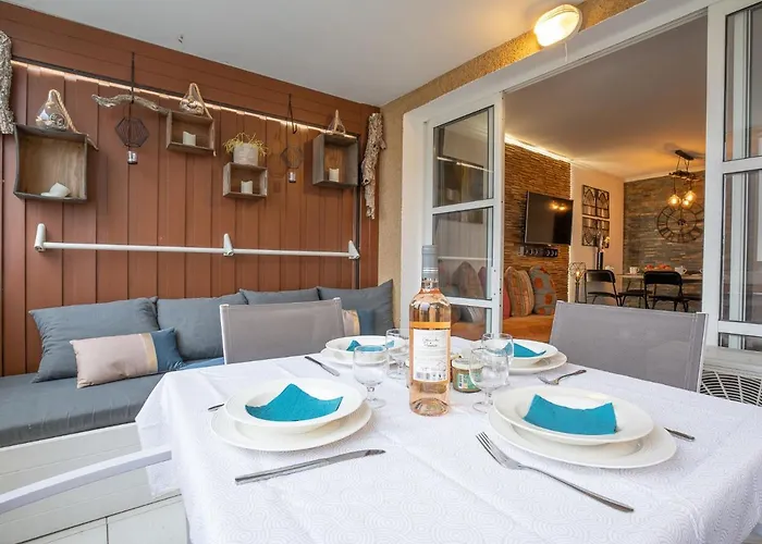 L'esquinade - J4236 By Interhome Lägenhet Saint-Raphaël