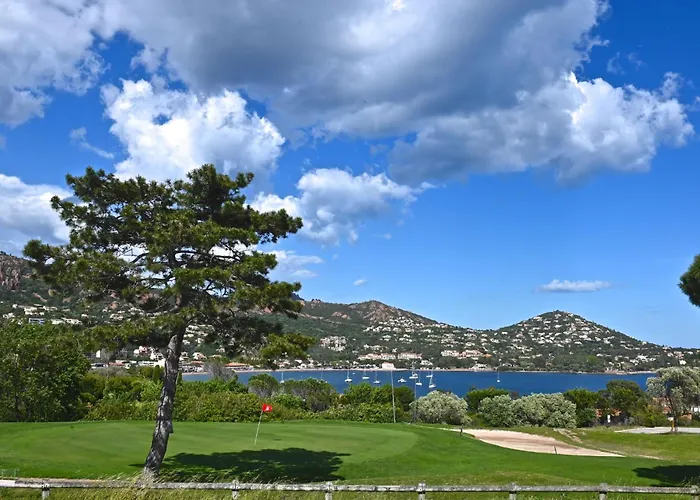 Lägenhet L'esquinade - J4236 By Interhome *